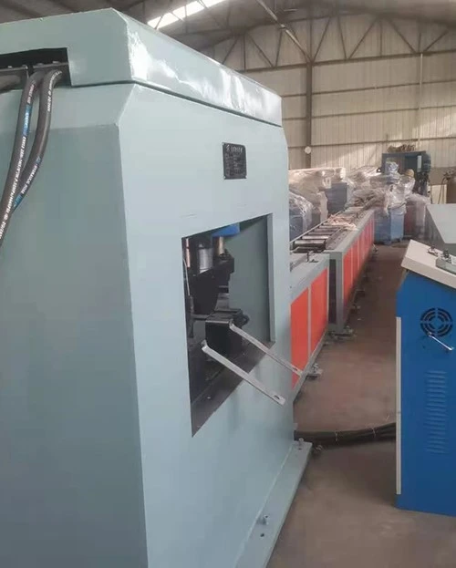 抱箍自动生产线图片.jpg 抱箍自动生产线图片.jpg